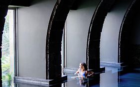 Nine Dots Azorean Art Boutique Hotel